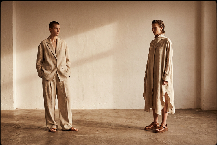 Fig. I: Boxy blazer and draped shirt-dress, natural linen